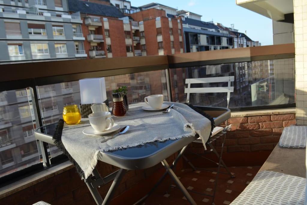 Explora Oviedo A Pie Lägenhet Exteriör bild